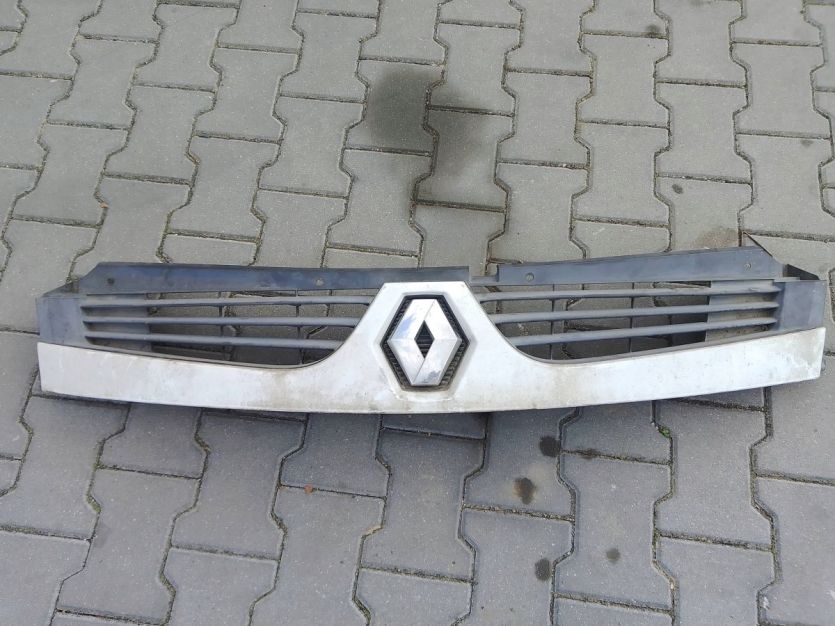 RENAULT MASTER II 2 GRILL ATRAPA 8200426365