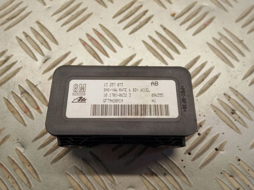 OPEL ASTRA H III GTC 2009 CZUJNIK SENSOR MODUŁ ESP 13257073