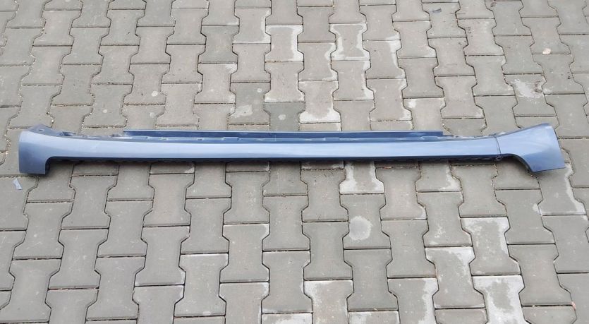 AUDI A4 B7 LISTWA PROGOWA PRÓG PRAWA 8E0853860