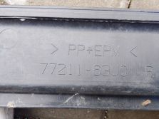 SUZUKI SWIFT LISTWA PROGOWA PRÓG PRAWA 77211-63J0