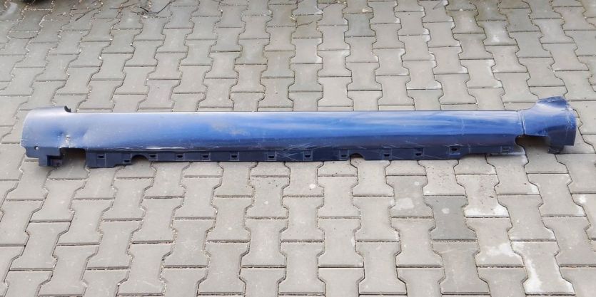 AUDI A8 D3 LISTWA PROGOWA PROGU LEWA 4E4853859D