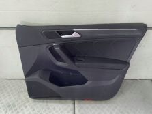 VW TIGUAN II 2023 2.0 TDI BOCZEK TAPICERKA DRZWI PRAWY PRZÓD 5NN867012