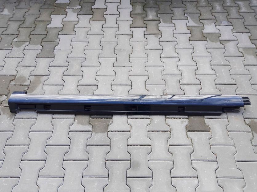 VW PASSAT B7 LISTWA NAKŁADKA PROGOWA PROGU LEWA 3AA853855
