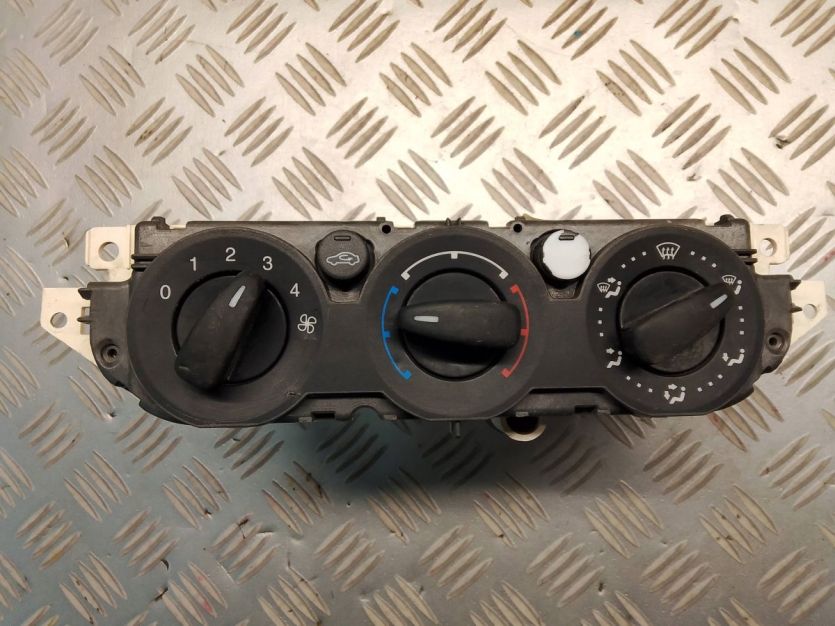 FORD FOCUS MK II PANEL NAWIEWU 3M5T-19980-AD