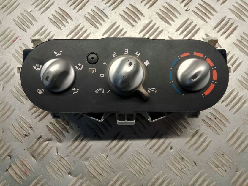 RENAULT TWINGO II PANEL NAWIEWU 69837342