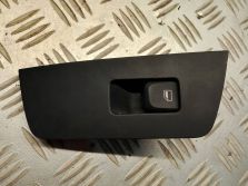 AUDI A1 8X PRZEŁĄCZNIK PANEL SZYB PRAWY PRZÓD