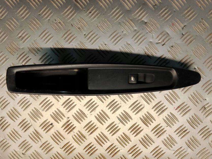 CITOREN C4 I PRZEŁĄCZNIK SZYB PRAWY PRZÓD 9651465677