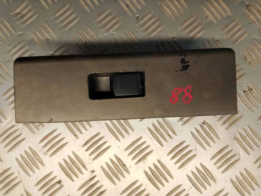 NISSAN PATHFINDER III PRZEŁĄCZNIK PANEL SZYB PRAWY PRZÓD 80961-4X01A