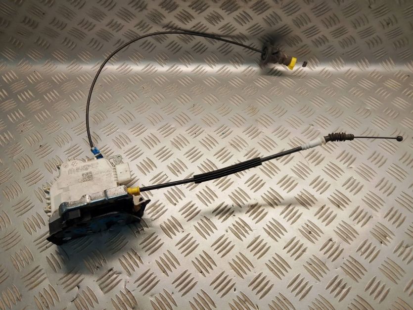 AUDI A4 B8 ZAMEK DRZWI PRAWY PRZÓD 6PIN 8J1837016