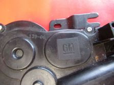 OPEL TIGRA B ZAMEK TYŁ 139-06