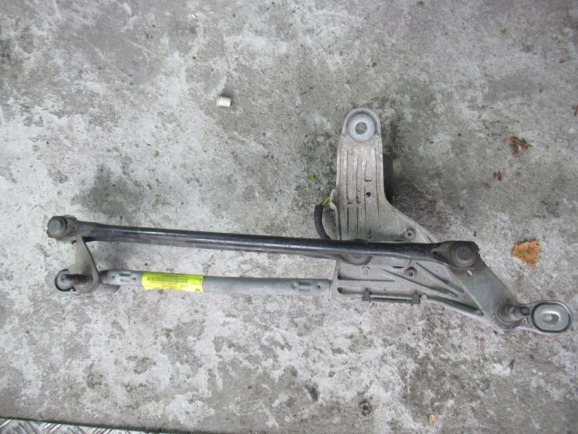 MASERATI GHIBLI 3.0 d MECHANIZM WYCIERACZEK 670007561