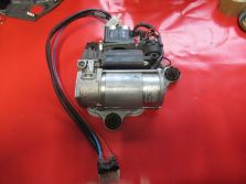 BMW 7 E65 BMW 4.4 245 KW 2004 KOMPRESOR 443020011 1 4430200111