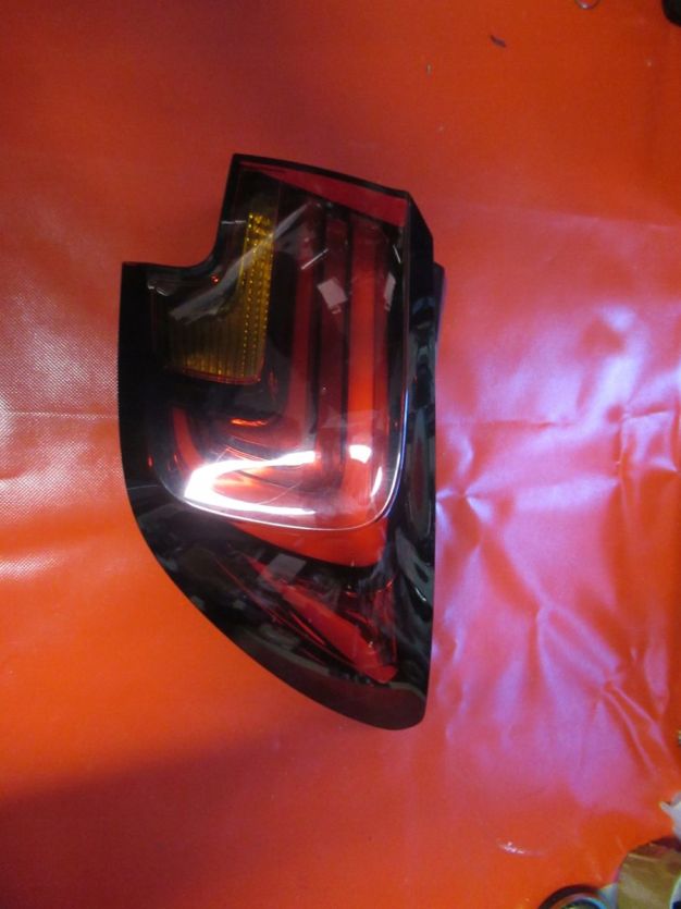 OPEL ASTRA K HB LIFT V 19-22 LAMPA LEWY TYŁ 39099017