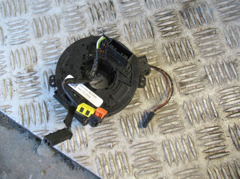 OPEL ZAFIRA C LIFT 2017 R. 2.0 TDCI TAŚMA ZWIJACZ 39011423