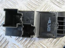 OPEL ZAFIRA C LIFT 2017 R. PRZEŁĄCZNIK SZYB PRAWY 22915102