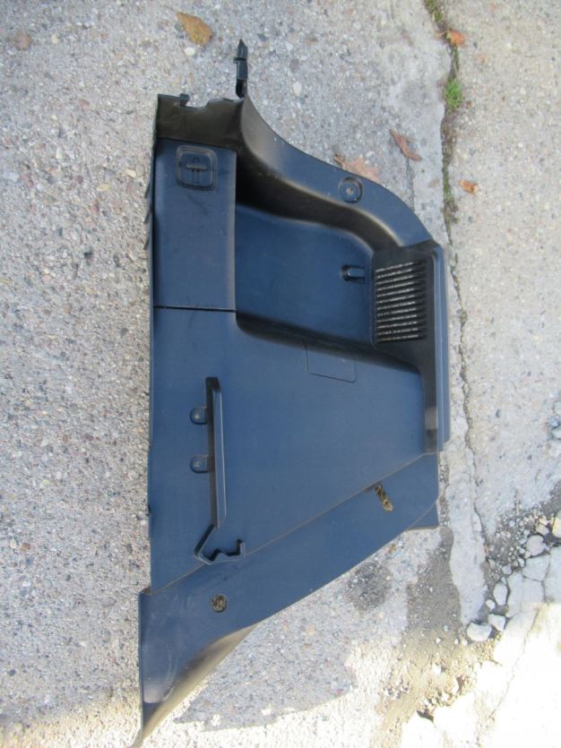 SUZUKI SX4 S-CROSS LIFT 2021R. BOCZEK BAGAZNIKA LEWY 76281-61M0