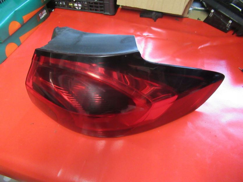 OPEL ZAFIRA C LIFT 2017 R. LAMPA PRAWY PRAWA TYŁ LED 39033315