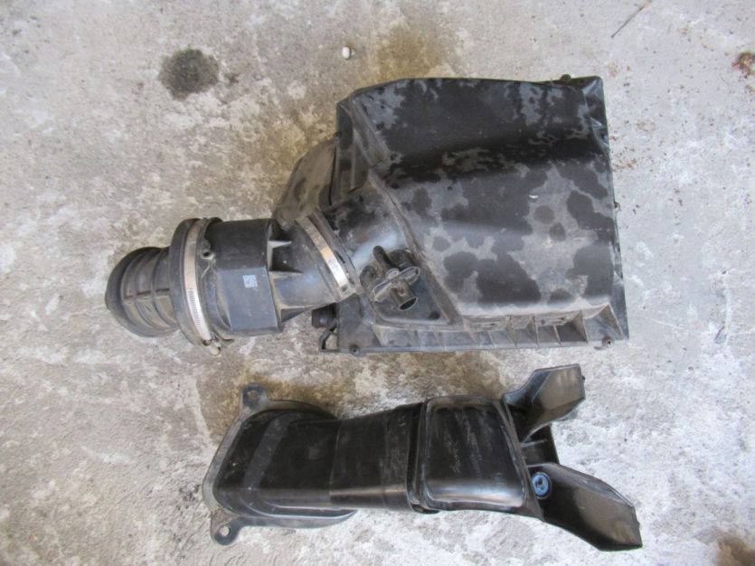 OPEL ZAFIRA C LIFT 2017 R. 2.0 TDCI OBUDOWA FILTRA POWIETRZA 42418584