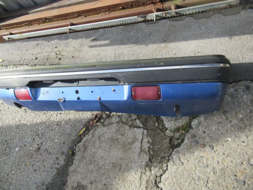 PEUGEOT 205 ZDERZAK TYŁ TYLNI