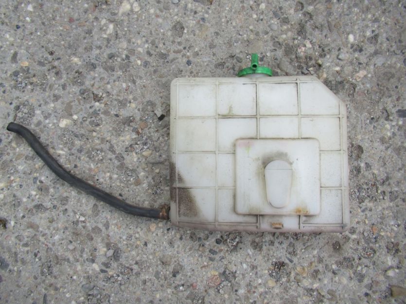 SUZUKI SWIFT MK6 ZBIORNICZEK WYROWNAWCZY