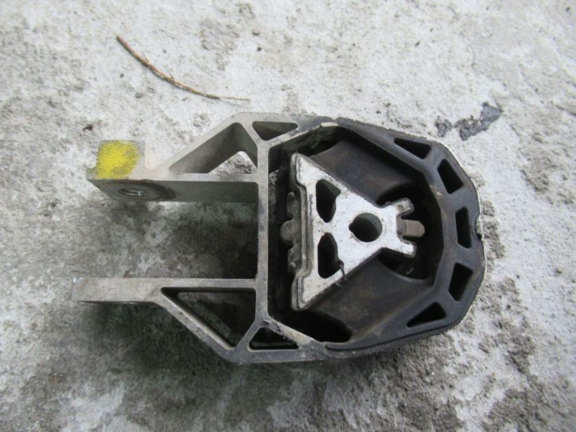 FORD TRANSIT CONNECT MK2 LIFT 2022 R. PODUSZKA SKRZYNI BIEGÓW