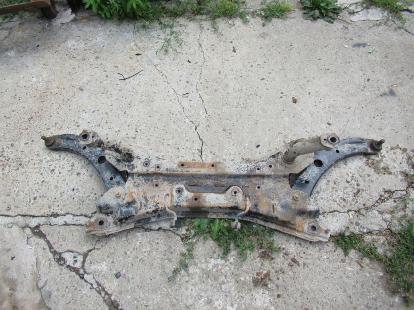 SWIFT MK6 1.3 16V KOŁYSKA PRZÓD SANKI