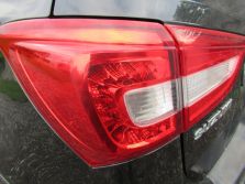 SUZUKI SX4 S-CROSS LIFT LAMPA LEWY TYŁ KOMPLET