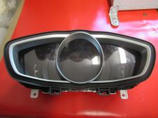 VOLVO V40 II lift R DESING R-DESING LICZNIK EUROPA 31687373