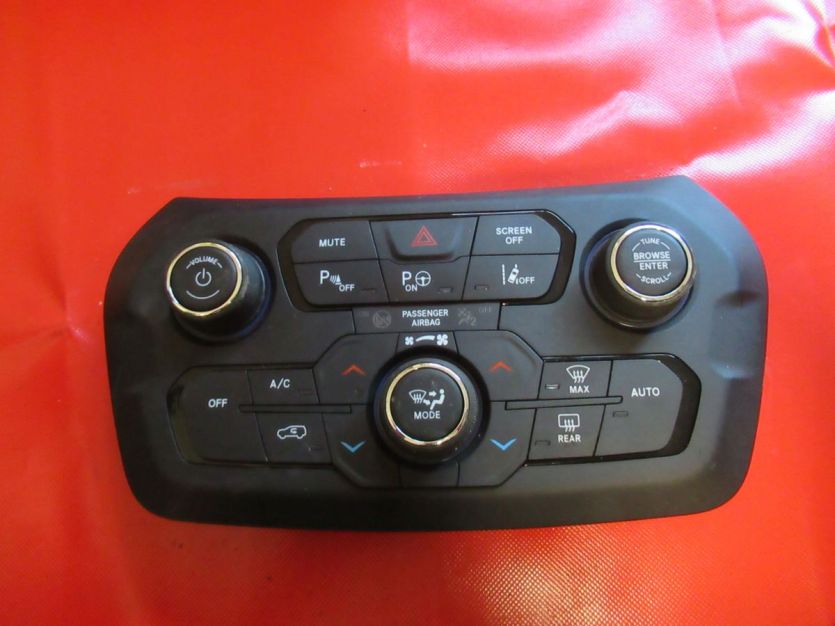 JEEP RENEGADE LIFT 2.0 M-JET PANEL PRZEŁACZNIK KLIMATYZACJI 07356941370