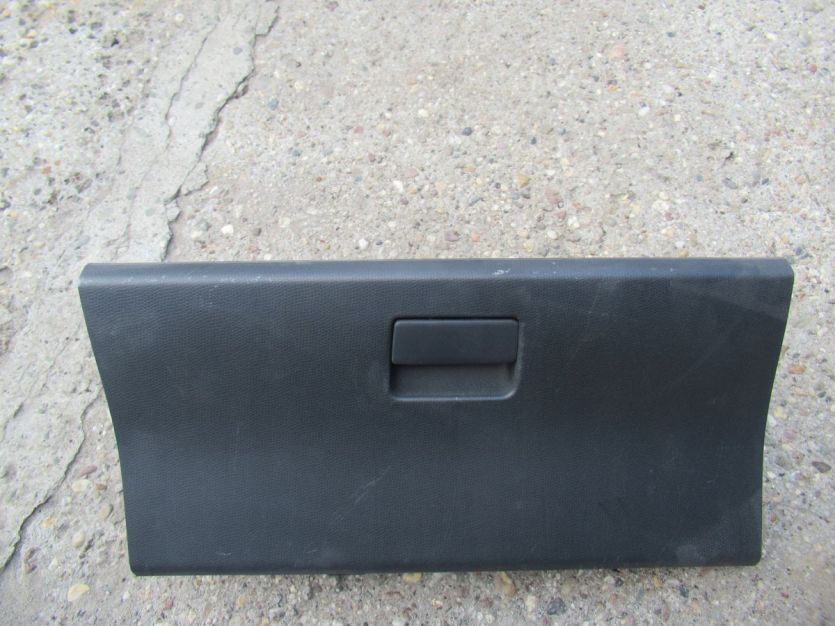 SUZUKI SWIFT MK6 1.3 16V SCHOWEK PASAŻERA