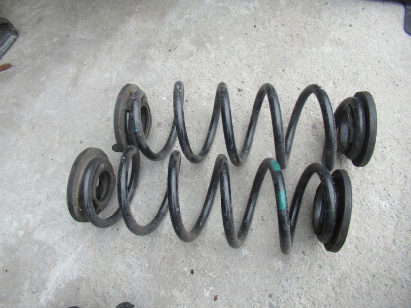 MG MG3 MG 3 1.5 HYBRID 2024 R. SPRĘŻYNY TYŁ