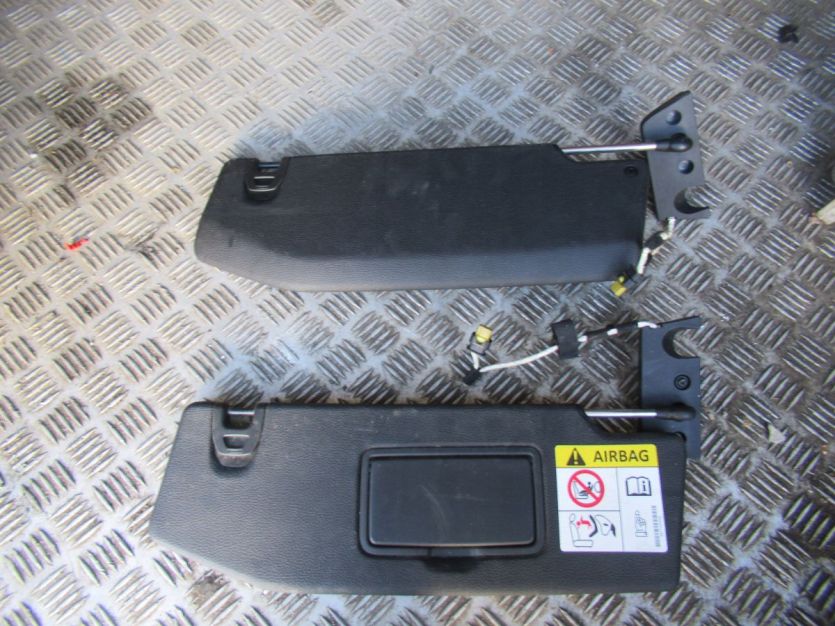 JEEP WRANGLER JL SAHARA 4D 2018 R. OSŁONA PRZECIWSŁONECZNA LEWA