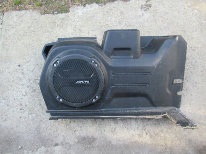 JEEP WRANGLER JL SAHARA 4D 2018 R. SOBWOOFER GŁOSNIK SUBWOOFER