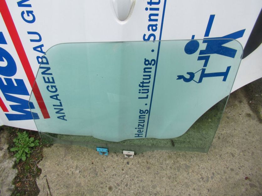 JEEP WRANGLER JL SAHARA 4D 2018 R. SZYBA LEWY PRZÓD