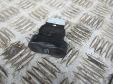 DACIA DUSTER I 2011 R. PRZEŁĄCZNIK OGRZEWANIA SZYBY