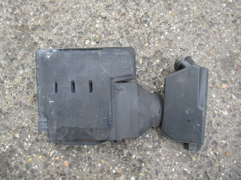 DACIA DUSTER I 2011 R. 1.6 16V OBUDOWA FILTRA POWIETRZA