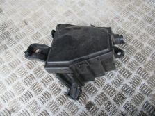 DACIA DUSTER I 2011 R. SKRZYNKA BEZPIECZNIKÓW