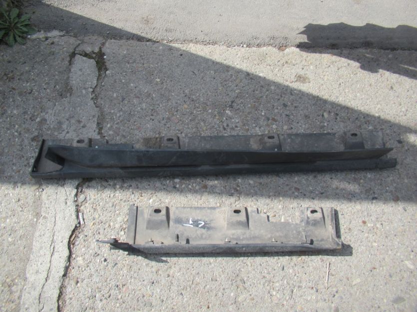 TRANSIT COURIER MK2 1.5 PRÓG LEWY