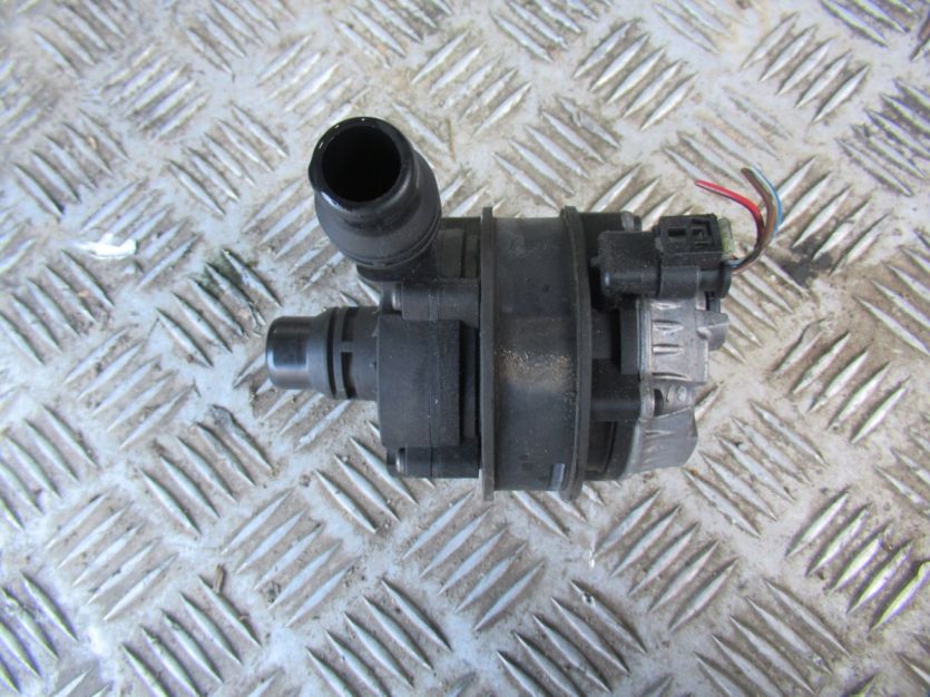 BMW 4 F36 430i 16 r. DODATKOWA POMPA WODY 0392024062