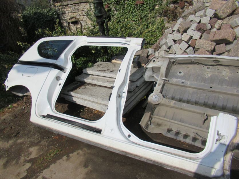 DACIA DOKKER 2019 BŁOTNIK PRAWY SŁUPEK PRÓG TYŁ WYSYŁKA dv369