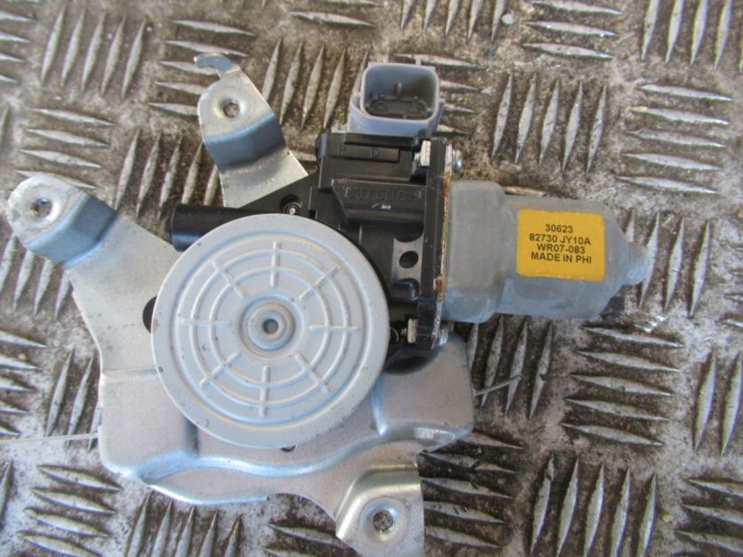 RENAULT KOLEOS I LIFT 13R SILNICZEK SZYBY TYŁ 82730JY10A