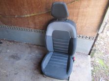 DACIA JOGGER 2023 1.0 TCE FOTEL PRAWY