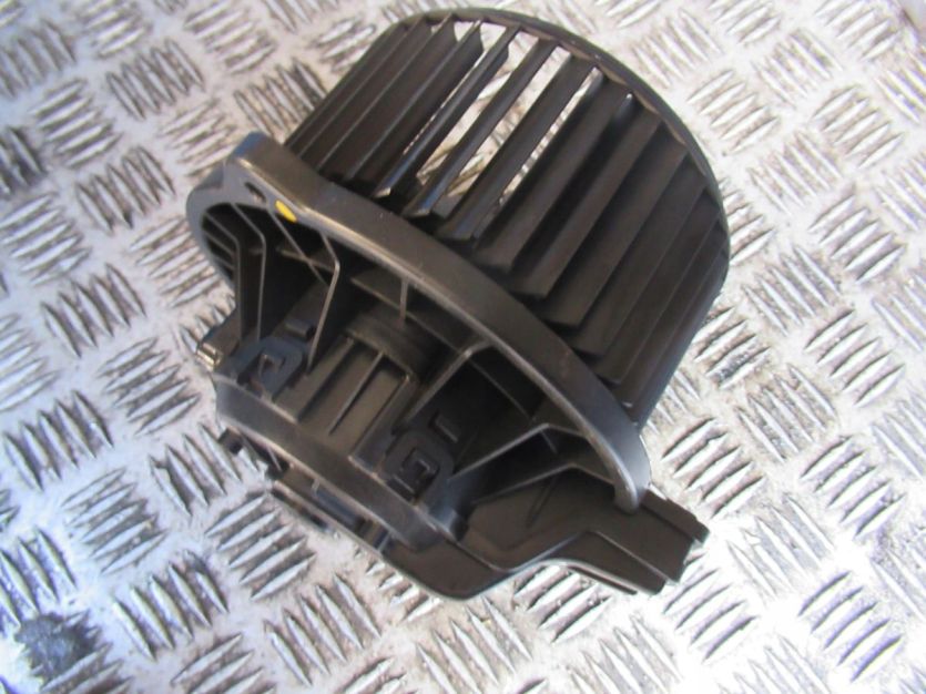 HYUNDAI VELOSTER DMUCHAWA 2013 R