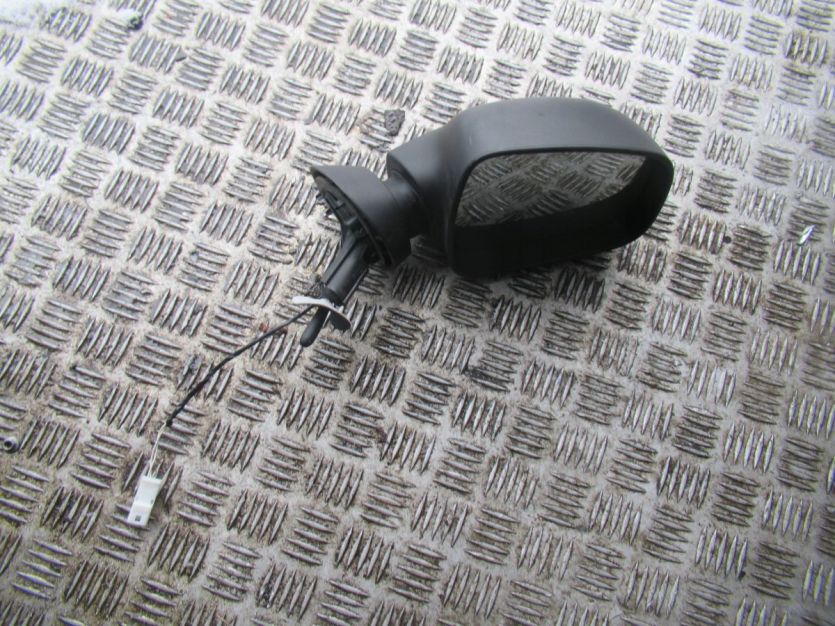 DACIA DUSTER I LIFT LUSTERKO PRAWE 2PIN