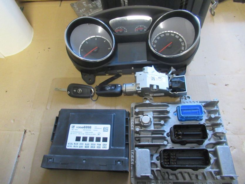 ASTRA K V 1.6 CDTI KOMPUTER STEROWNIK SILNIKA 55493025 13506998