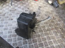 toyota rav4 II II 2.0 D SKRZYNKA BEZPIECZNIKÓW 2002 R.