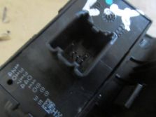 OPEL MERIVA B LIFT 1.4 T PRZEŁACZNIK SZYBY 13301888