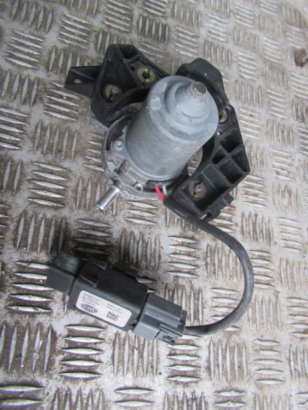 OPEL MERIVA B LIFT 1.4 T POMPA WACUM 13397380