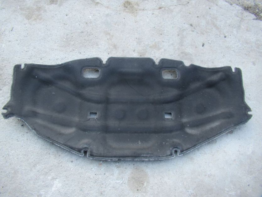 DACIA DUSTER I LIFT WYGŁUSZENIE MASKI WYSYŁKA