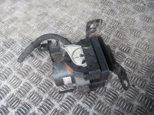 PEUGEOT 5008 II 2018 R. 1.2 THP POMPA ABS 9826037080